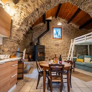 Hébergement de vacances Petite Maison Pleine Nature France